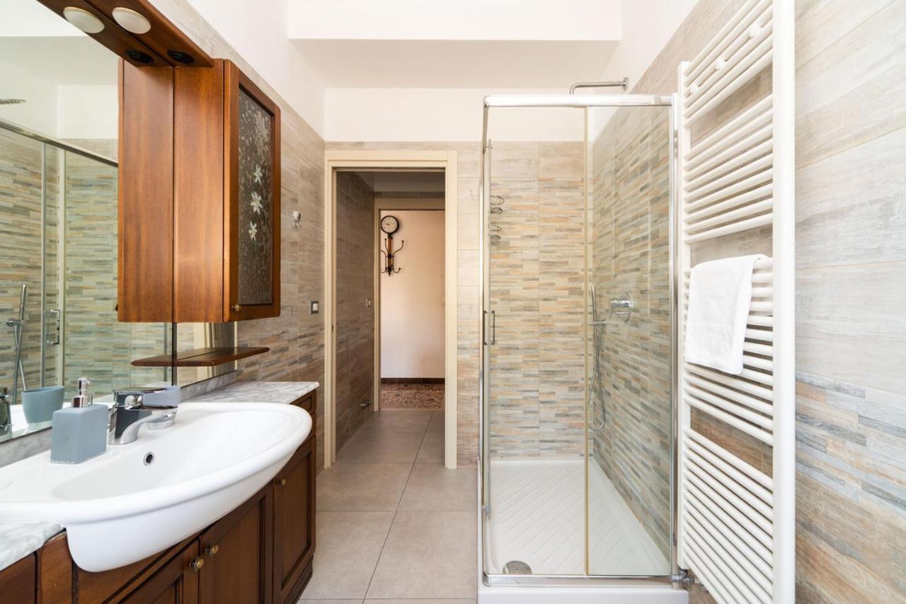 מסטרה Monti Guesthouse מראה חיצוני תמונה