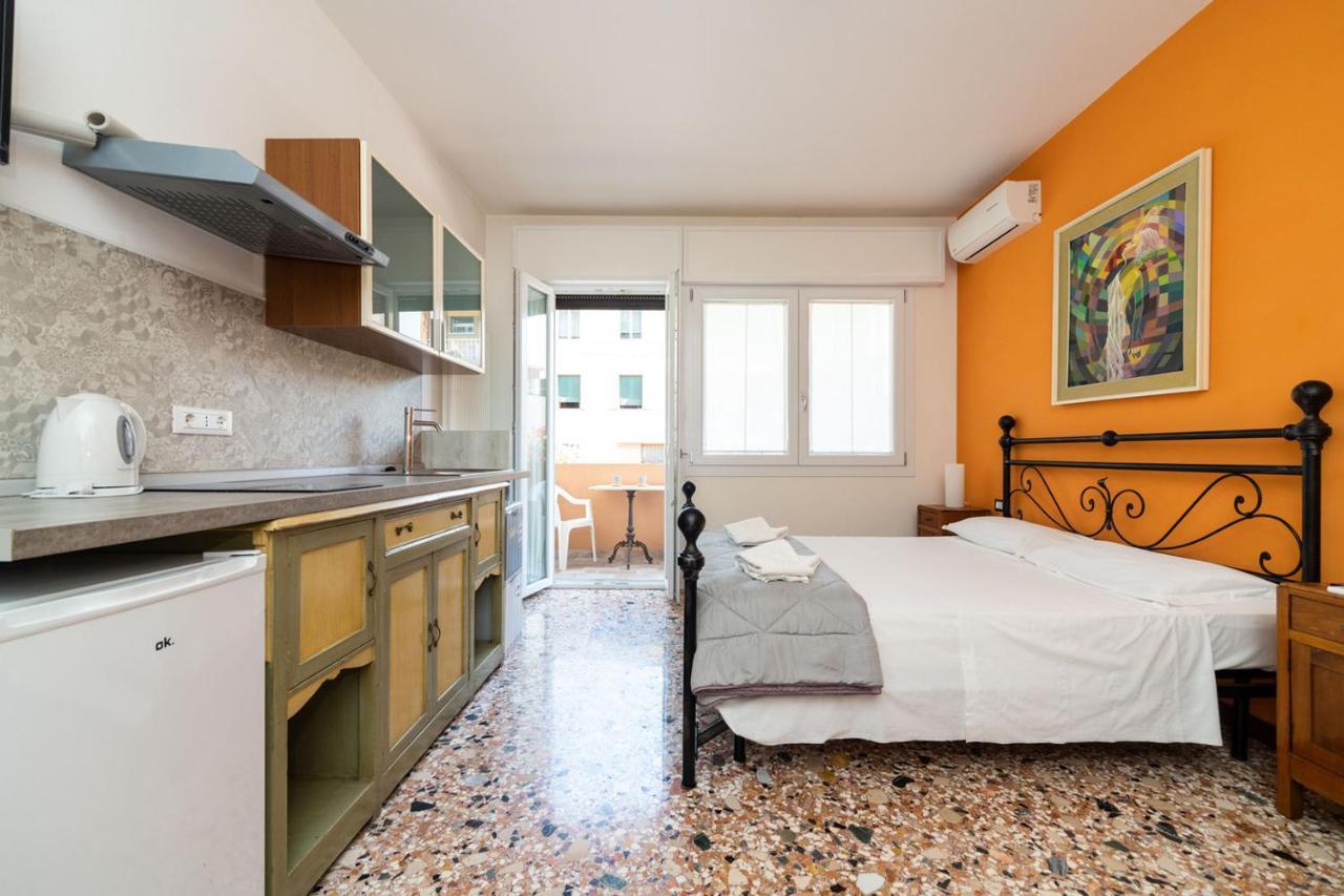 מסטרה Monti Guesthouse מראה חיצוני תמונה