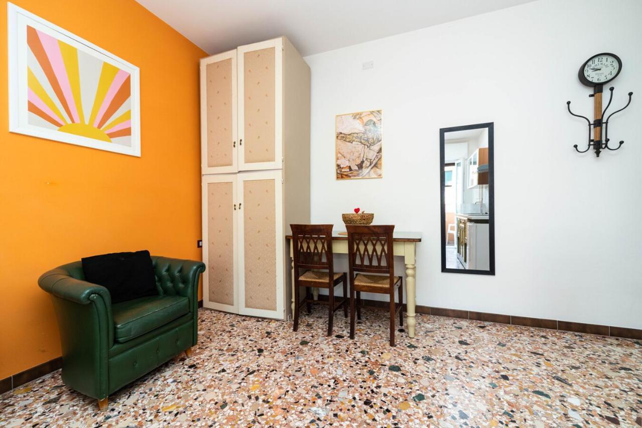 מסטרה Monti Guesthouse מראה חיצוני תמונה